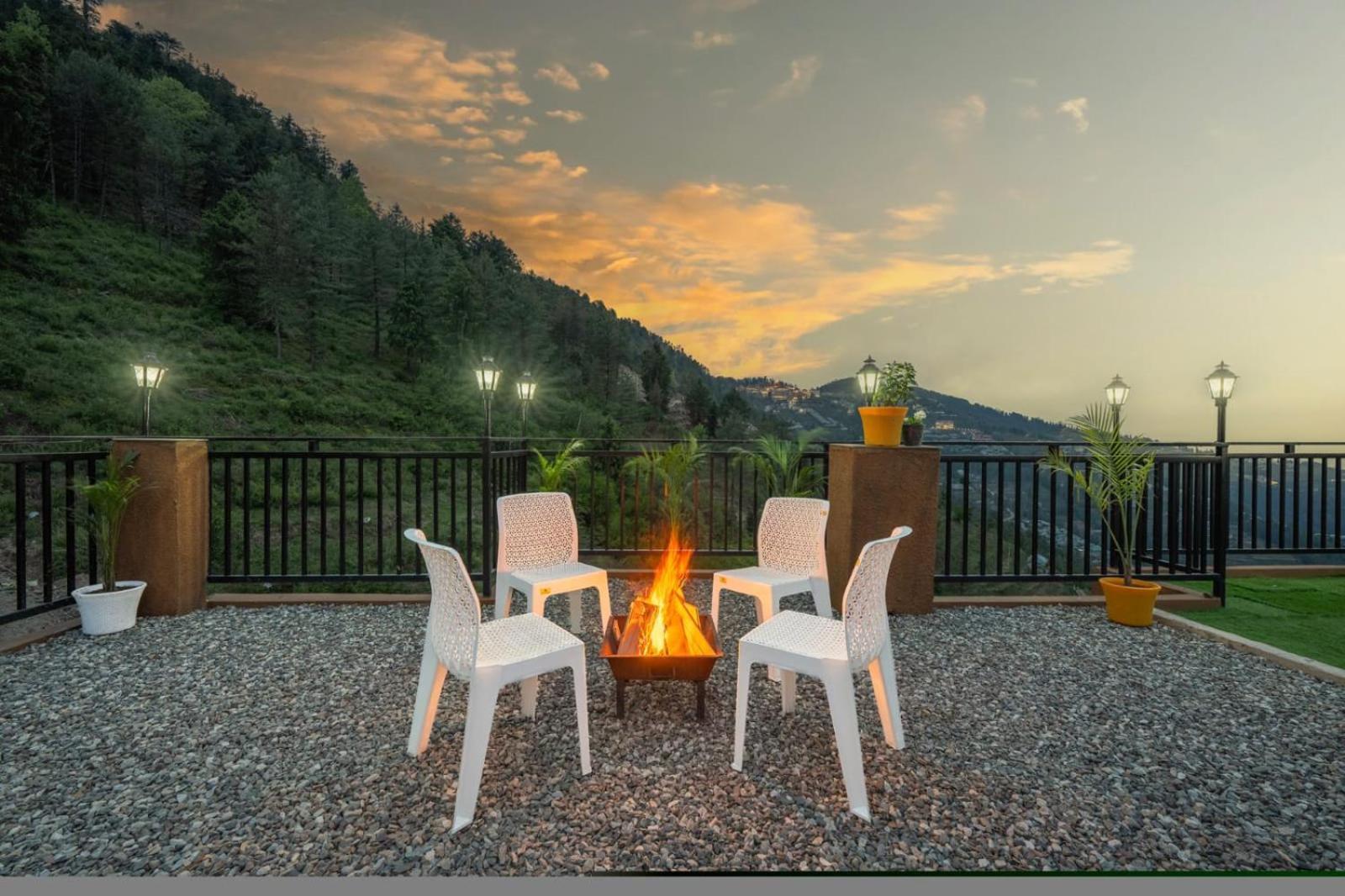 The Nature Dreams I Vacations I Conference I Mice I Family Events I Open Air Terrace I Sky Bonfire I Kufri By Exotic Stays Shimla Exterior foto